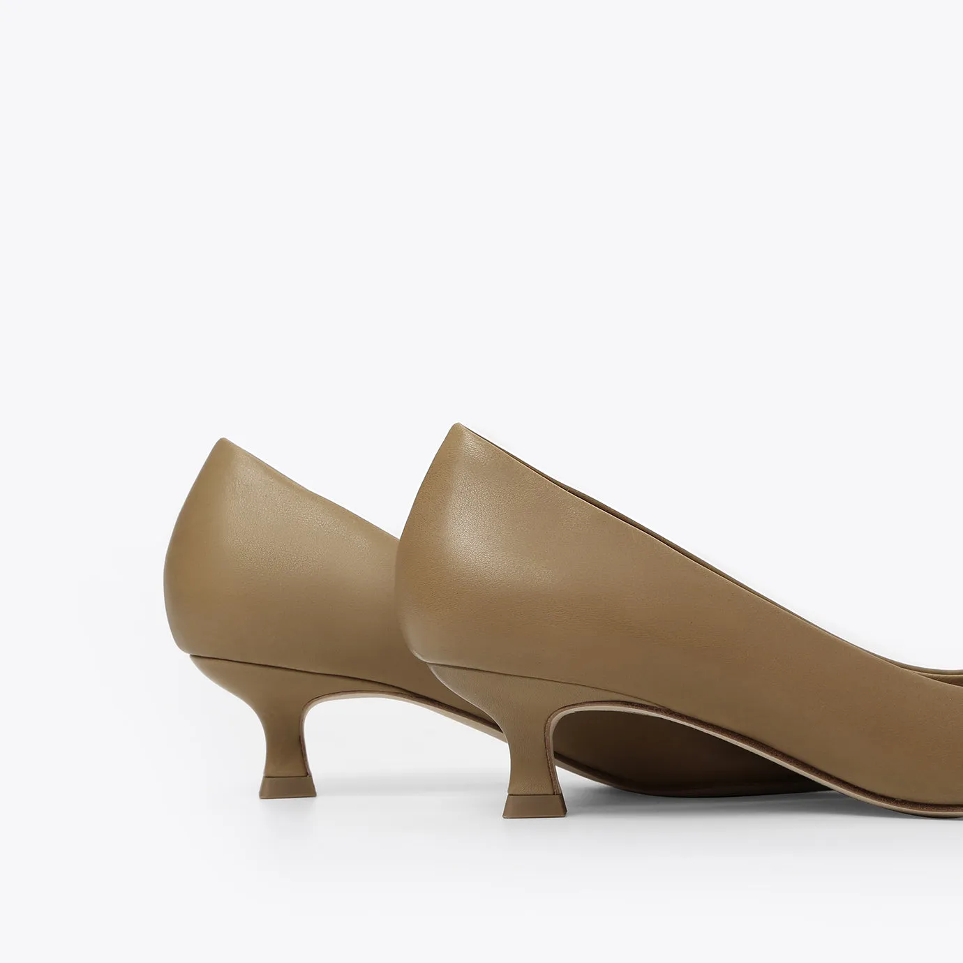 Beracamy CAM Kitten Heels - Caramel