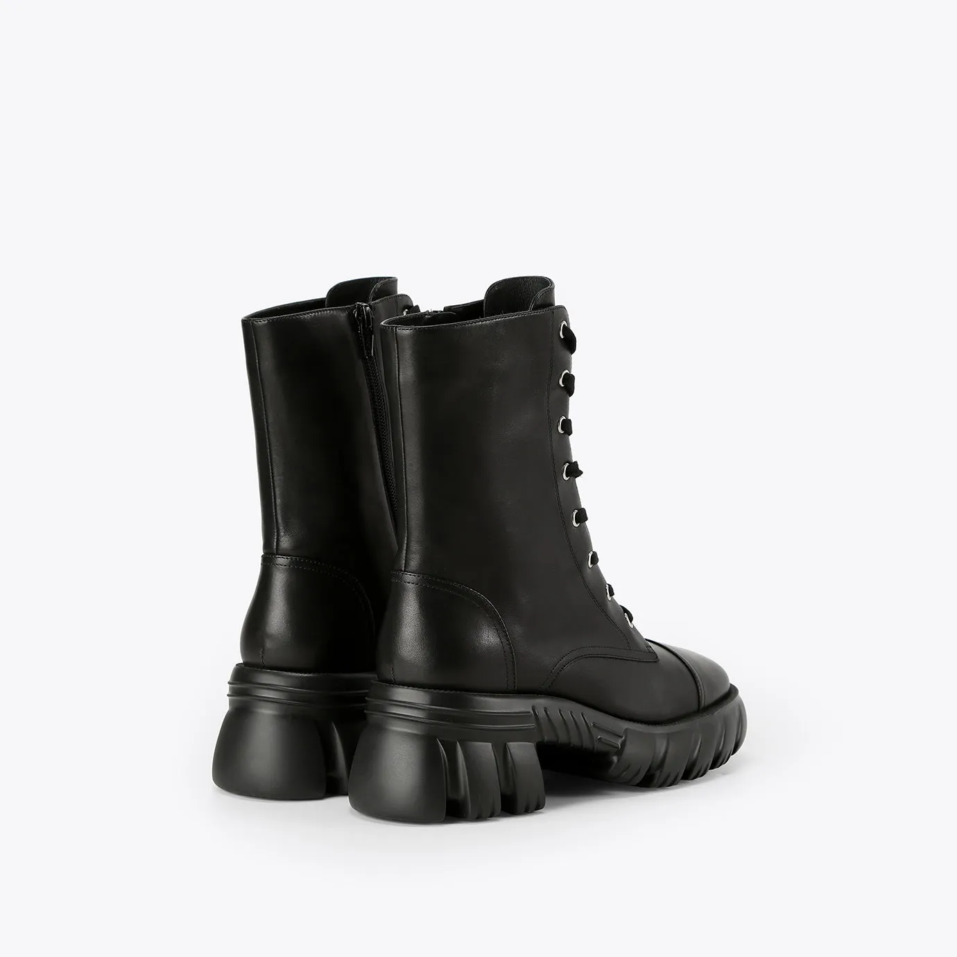 Beracamy Chunky Zip Logger Boot - Black