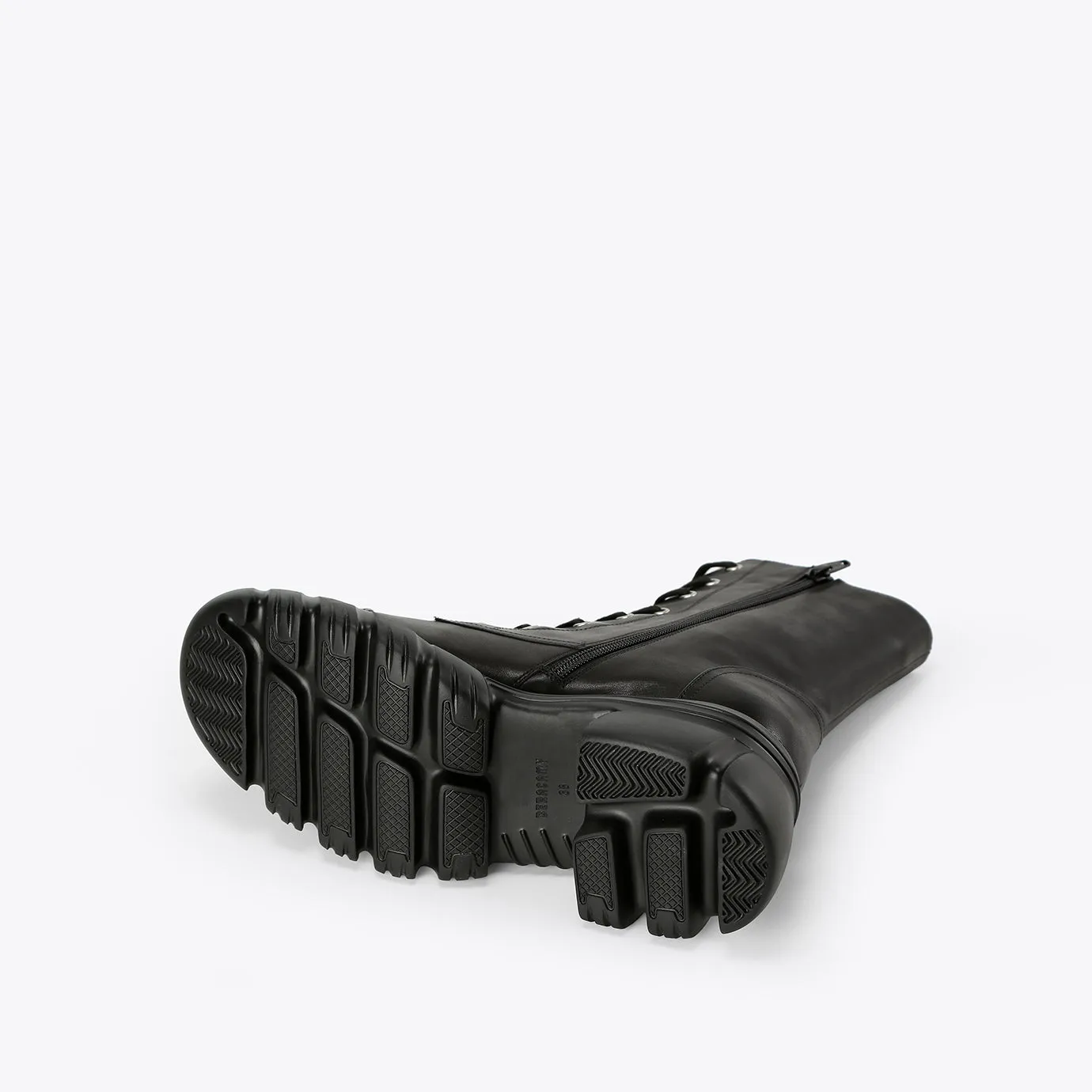 Beracamy Chunky Zip Logger Boot - Black