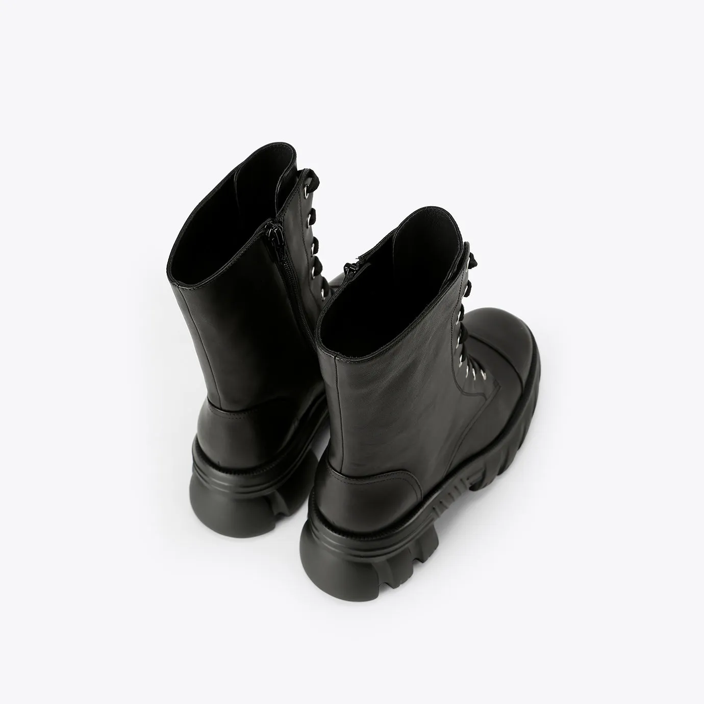 Beracamy Chunky Zip Logger Boot - Black
