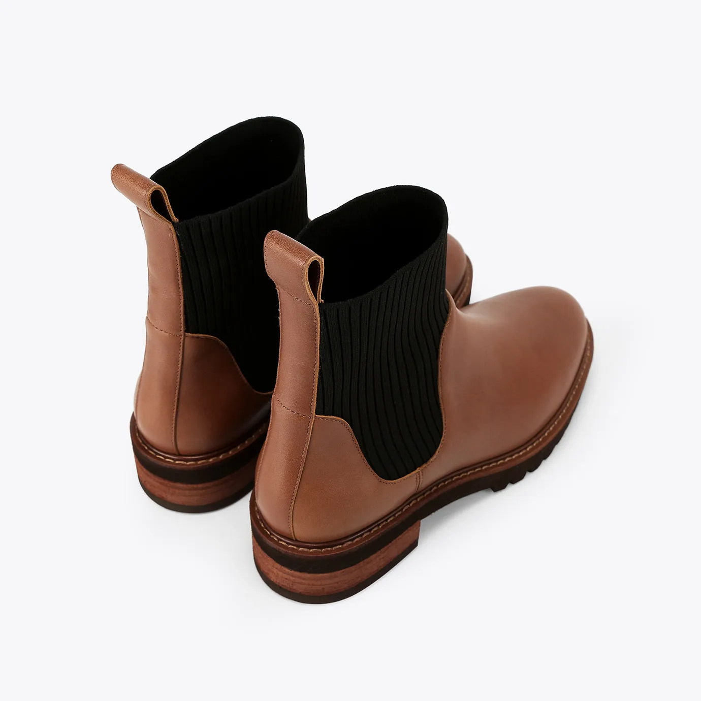 Beracamy Rugged Chelsea Boot - Caramel